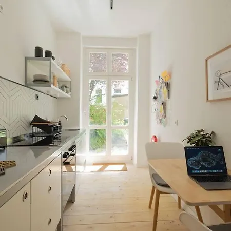 Lägenhet Design Altbautraum In Der - Naehe Dus & Dortmund & Koeln & Essen Wuppertal